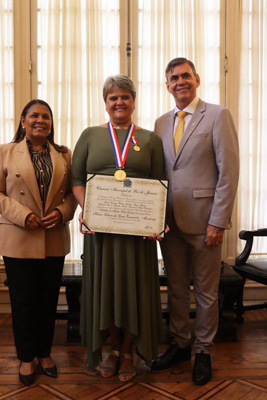 Entrega da Medalha Pedro Ernesto à Sra. Kárin Emmerich - Fotos: Cicero Rodrigues/CMRJ - Ascom Tânia Bastos - Foto 94