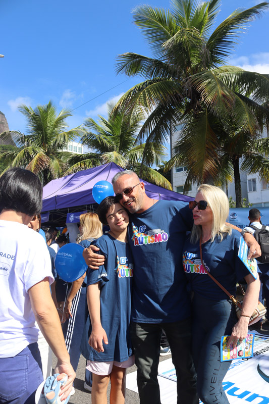 Caminhar pelo autismo no Leblon foi mais que um evento: foi amor em movimento - Foto 40
