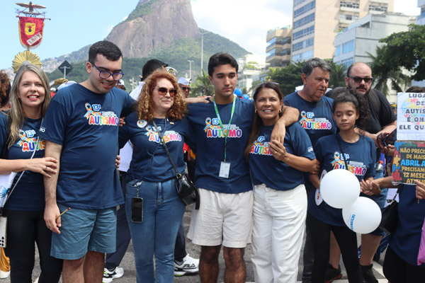 Caminhar pelo autismo no Leblon foi mais que um evento: foi amor em movimento - Foto 137