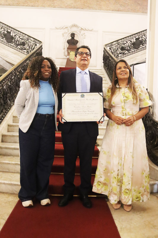 Entrega do título de cidadão honorário do Mun. do RJ ao Sr. Hazenclever Cançado - Cicero Rodrigues/CMRJ / Ascom Ver. Tânia Bastos - Foto 76
