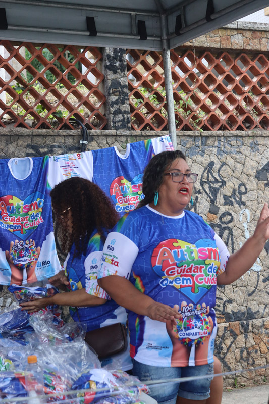 Vereadora Tânia Bastos reforça compromisso com inclusão durante Caminhada do Autismo na Ilha do Governador - Foto 106