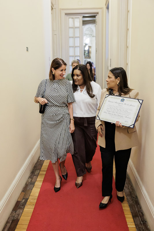Entrega da Medalha Pedro Ernesto à Sra. Kárin Emmerich - Fotos: Cicero Rodrigues/CMRJ - Ascom Tânia Bastos - Foto 15