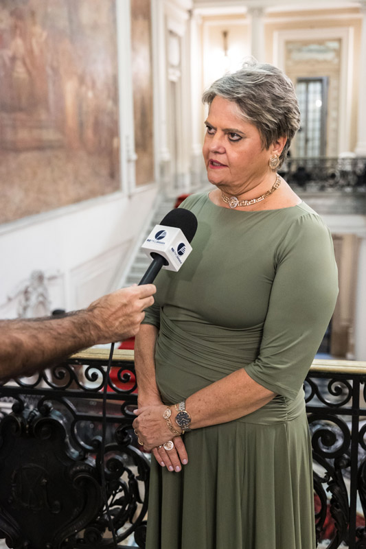 Entrega da Medalha Pedro Ernesto à Sra. Kárin Emmerich - Fotos: Cicero Rodrigues/CMRJ - Ascom Tânia Bastos - Foto 57