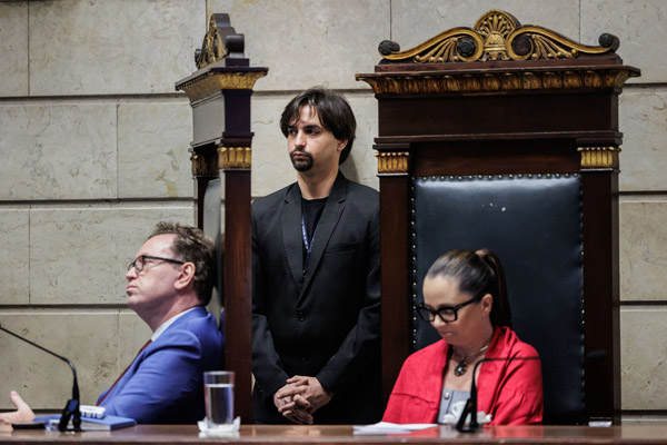 Entrega do título de cidadão honorário do Mun. do RJ ao Sr. Hazenclever Cançado - Cicero Rodrigues/CMRJ / Ascom Ver. Tânia Bastos - Foto 14