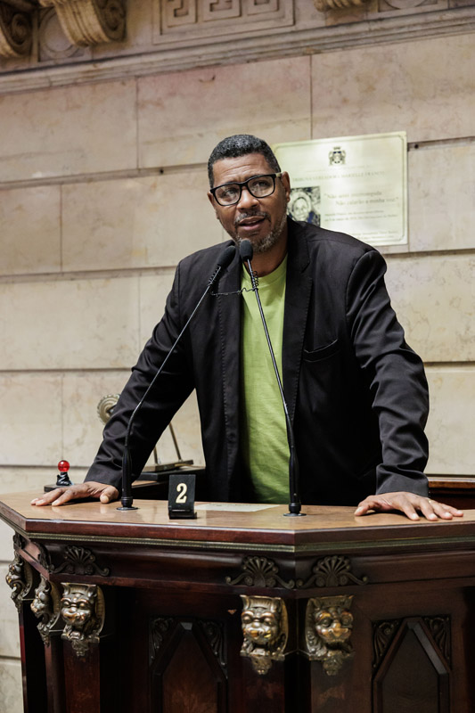 Entrega do título de cidadão honorário do Mun. do RJ ao Sr. Hazenclever Cançado - Cicero Rodrigues/CMRJ / Ascom Ver. Tânia Bastos - Foto 18