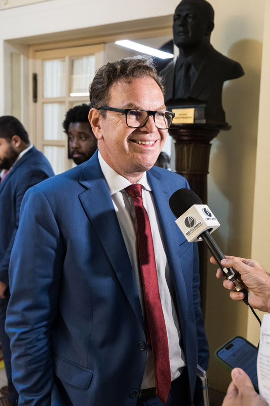 Entrega do título de cidadão honorário do Mun. do RJ ao Sr. Hazenclever Cançado - Cicero Rodrigues/CMRJ / Ascom Ver. Tânia Bastos - Foto 28