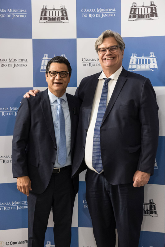 Entrega do título de cidadão honorário do Mun. do RJ ao Sr. Hazenclever Cançado - Cicero Rodrigues/CMRJ / Ascom Ver. Tânia Bastos - Foto 47