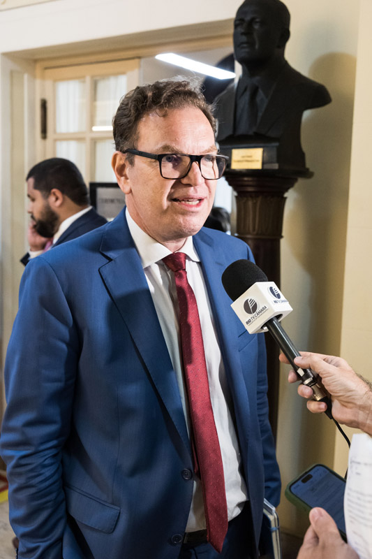 Entrega do título de cidadão honorário do Mun. do RJ ao Sr. Hazenclever Cançado - Cicero Rodrigues/CMRJ / Ascom Ver. Tânia Bastos - Foto 54