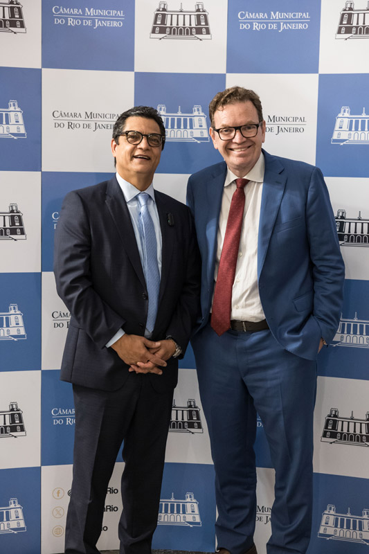 Entrega do título de cidadão honorário do Mun. do RJ ao Sr. Hazenclever Cançado - Cicero Rodrigues/CMRJ / Ascom Ver. Tânia Bastos - Foto 62