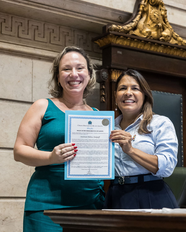Entrega de moções à personalidades que atuam na militância de pessoa com transtorno de espectro autista - Fotos: Cicero Rodrigues/CMRJ e Ascom Tânia Bastos - Foto 99