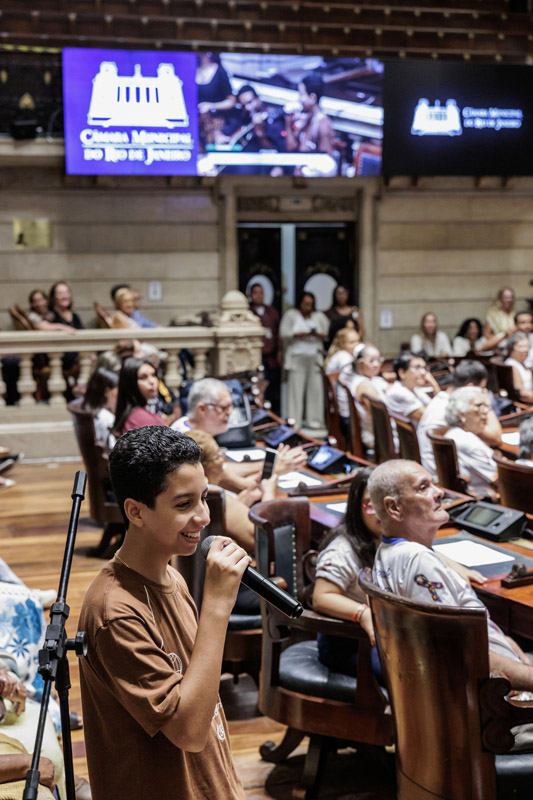 Entrega de moções à personalidades que atuam na militância de pessoa com transtorno de espectro autista - Fotos: Cicero Rodrigues/CMRJ e Ascom Tânia Bastos - Foto 102