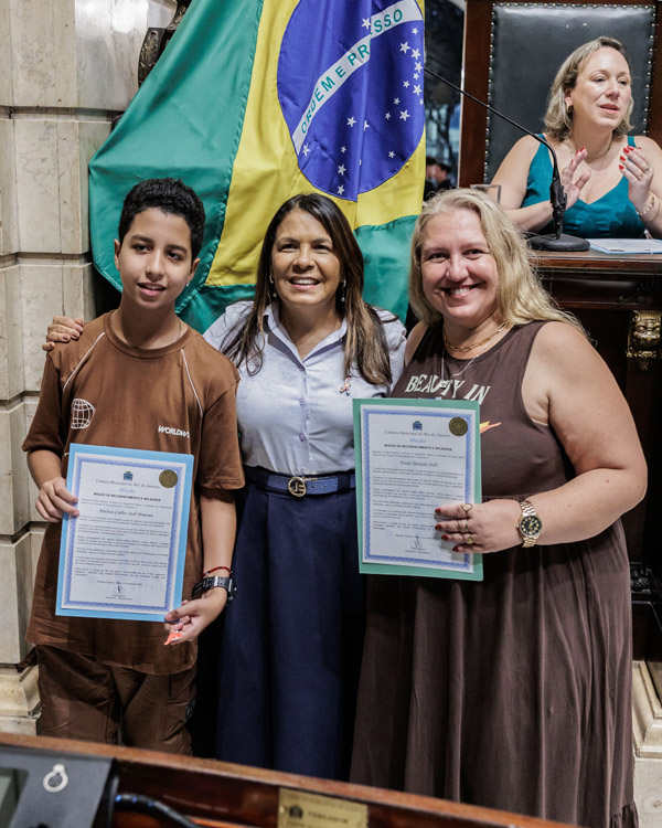 Entrega de moções à personalidades que atuam na militância de pessoa com transtorno de espectro autista - Fotos: Cicero Rodrigues/CMRJ e Ascom Tânia Bastos - Foto 104