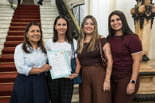 Entrega de moções à personalidades que atuam na militância de pessoa com transtorno de espectro autista - Fotos: Cicero Rodrigues/CMRJ e Ascom Tânia Bastos - Foto 108