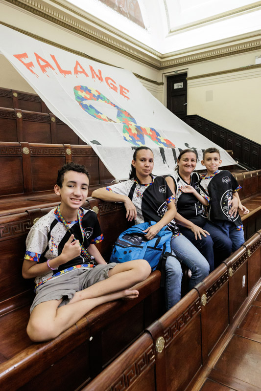 Entrega de moções à personalidades que atuam na militância de pessoa com transtorno de espectro autista - Fotos: Cicero Rodrigues/CMRJ e Ascom Tânia Bastos - Foto 135