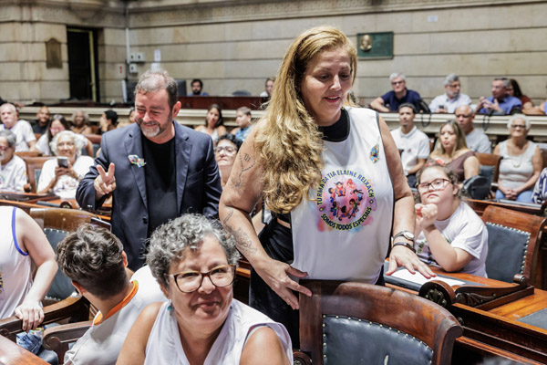 Entrega de moções à personalidades que atuam na militância de pessoa com transtorno de espectro autista - Fotos: Cicero Rodrigues/CMRJ e Ascom Tânia Bastos - Foto 139