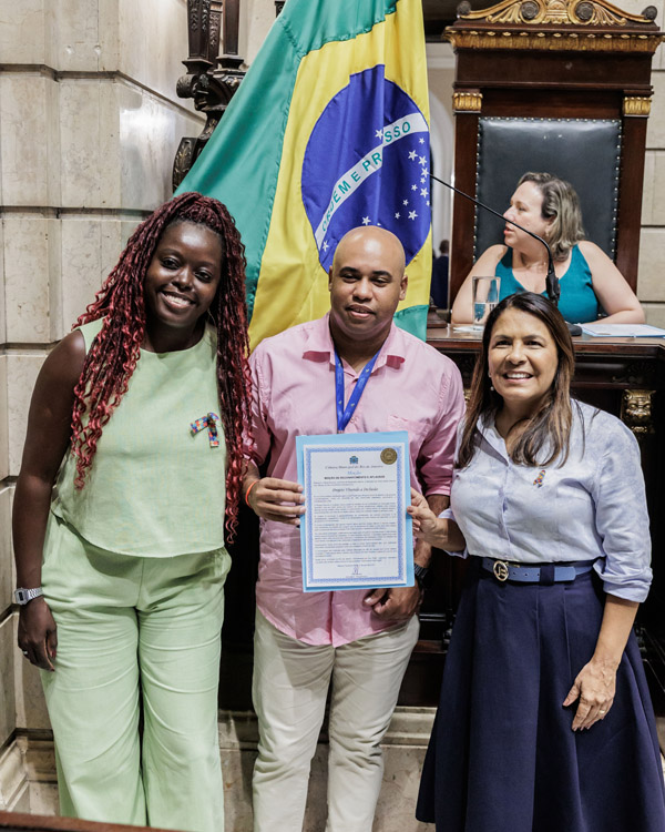 Entrega de moções à personalidades que atuam na militância de pessoa com transtorno de espectro autista - Fotos: Cicero Rodrigues/CMRJ e Ascom Tânia Bastos - Foto 149