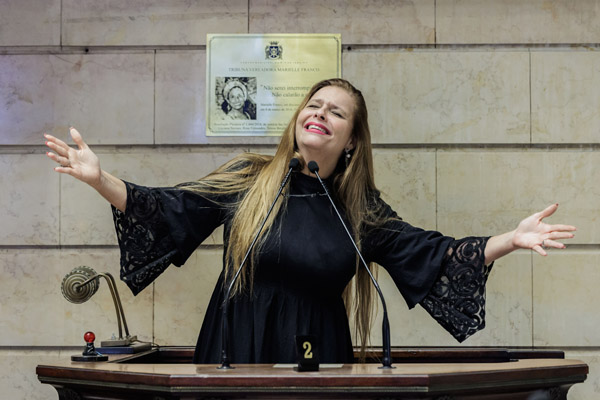 Entrega da Medalha Chiquinha Gonzaga à Sra. Mariana de Souza Nogueira - Fotos: Cicero Rodrigues/CMRJ - Ascom Vereadora - Foto 24