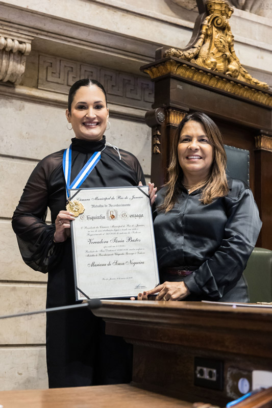 Entrega da Medalha Chiquinha Gonzaga à Sra. Mariana de Souza Nogueira - Fotos: Cicero Rodrigues/CMRJ - Ascom Vereadora - Foto 30