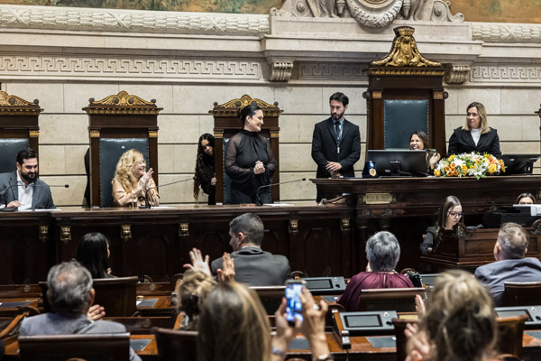 Entrega da Medalha Chiquinha Gonzaga à Sra. Mariana de Souza Nogueira - Fotos: Cicero Rodrigues/CMRJ - Ascom Vereadora - Foto 45