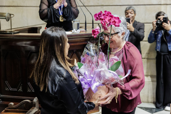 Entrega da Medalha Chiquinha Gonzaga à Sra. Mariana de Souza Nogueira - Fotos: Cicero Rodrigues/CMRJ - Ascom Vereadora - Foto 52