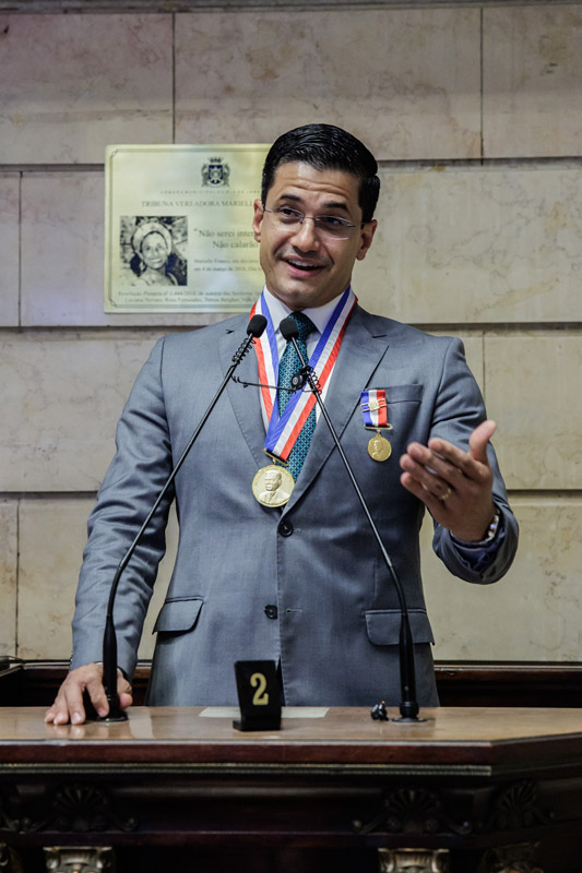 Entrega da medalha Pedro Ernesto ao Dep. Est. Daniel Librelon / Fotos: Cicero Rodrigues/CMRJ - Foto 8