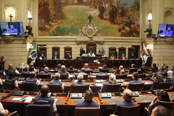 Solenidade em homenagem ao Grupo de Evangelização da Igreja Universal , com a entrega de moções / Fotos: Guilherme Nery e João Bernardo/CMRJ :: Equipe Tânia Bastos - Foto 28